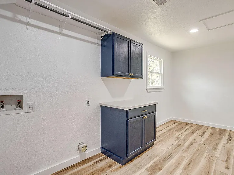 521 Mesquite Ave N — Photo 34