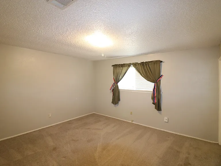 7340 Folkstone Dr — Photo 5