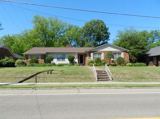 732 S College St, Trenton, TN 38382