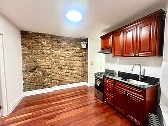 208 East 82nd Street, #8