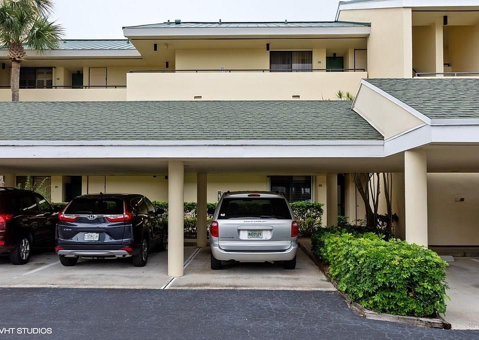 1st image of 1825 Tarpon Ln APT 305