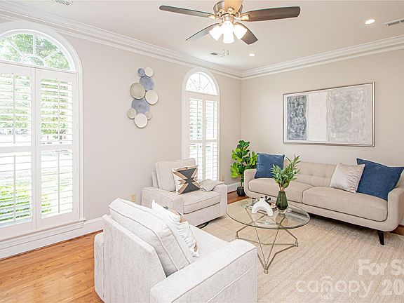 4th image of 2806 Saintfield Pl