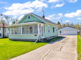 1134 Knapp St, Jackson, MI 49203