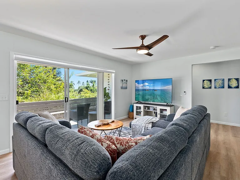 1445 Mokolea Dr — Photo 3