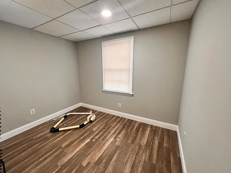 267 Center St — Photo 3