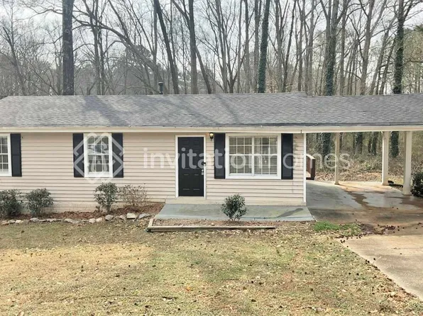 3552 Meadowview Dr, Lithia Springs, GA 30122