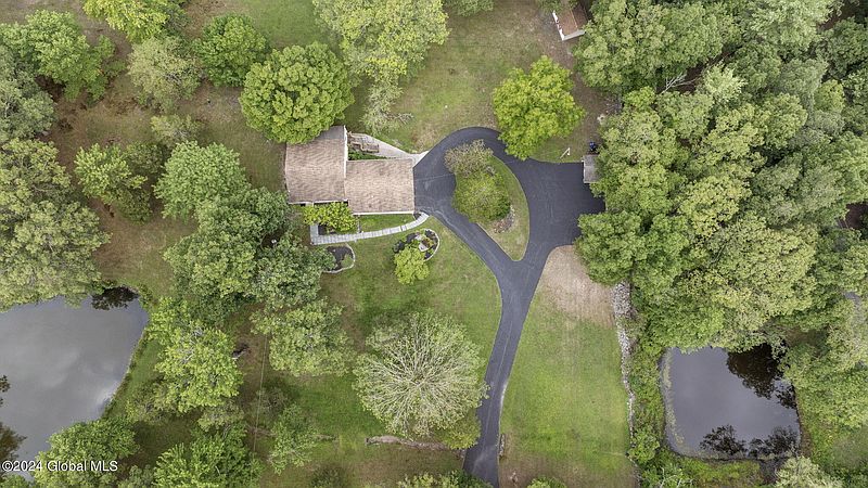 4th image of 223 Bethel Ridge Road