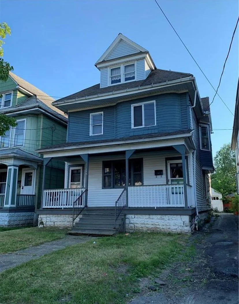 2 bed, 2160 sqft, $1,300 — Photo 1