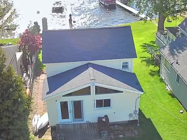 51520 Fish Lake Dr, Marcellus, MI 49067