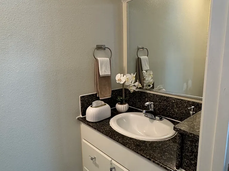 2015 Grand Oak Dr — Photo 8