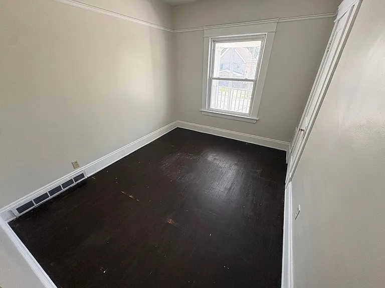 8410 Denison Ave — Photo 7