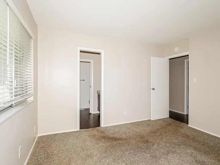 5910 Rahke Rd — Photo 11