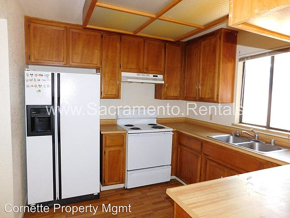 5th image of 3723 Myrtle Ave