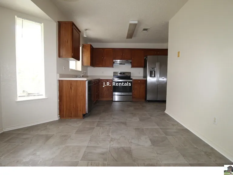 3615 Coral Bay Ln — Photo 72