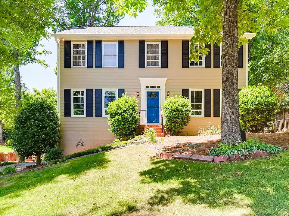 1st image of 3365 Chestnut Creek Dr