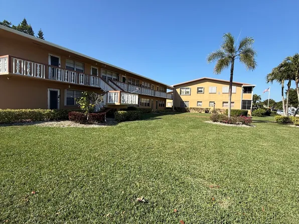 14 Canterbury A, West Palm Beach, FL 33417