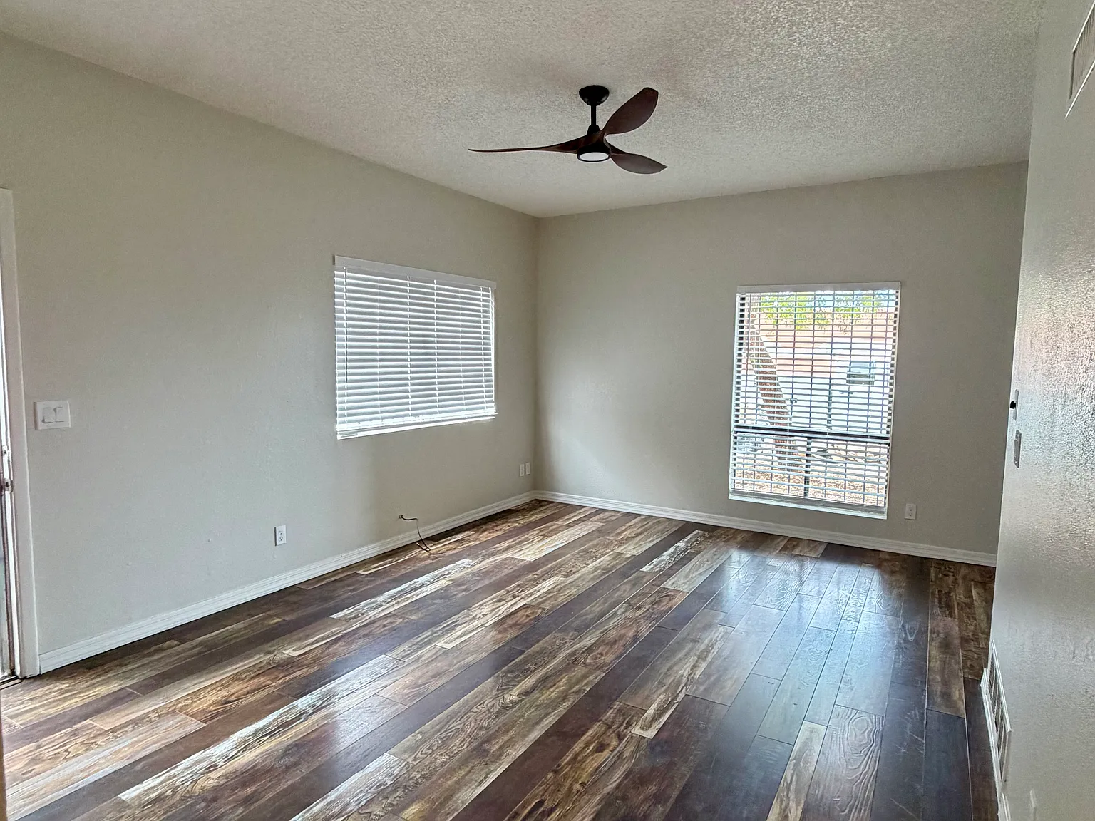 2 bed, 853 sqft, $1,500 — Photo 4