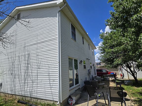 3rd image of 6104 N Frostwood Pkwy