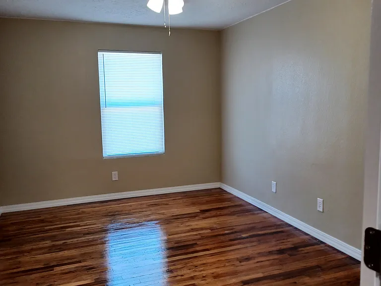 128 E Manana Blvd — Photo 16
