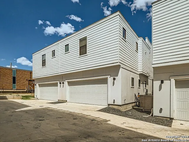 7905 Southlake Pass — Photo 11