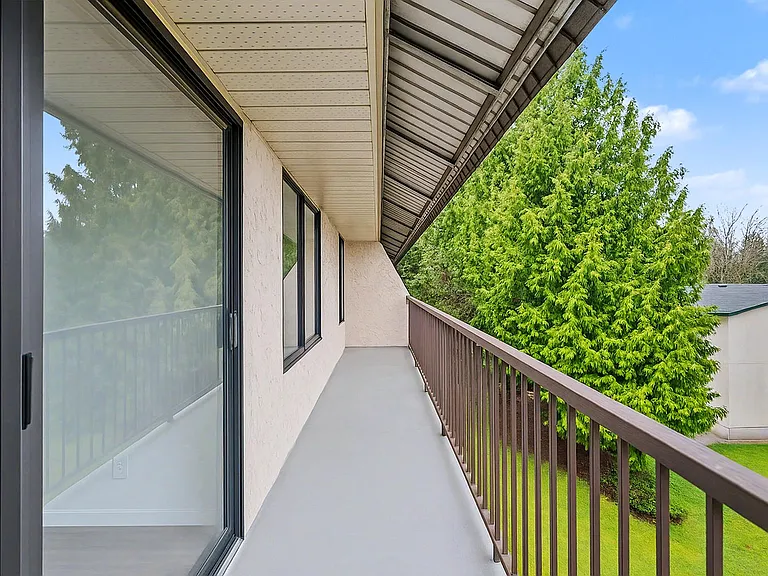 33452 Tessaro Cres #213 — Photo 11