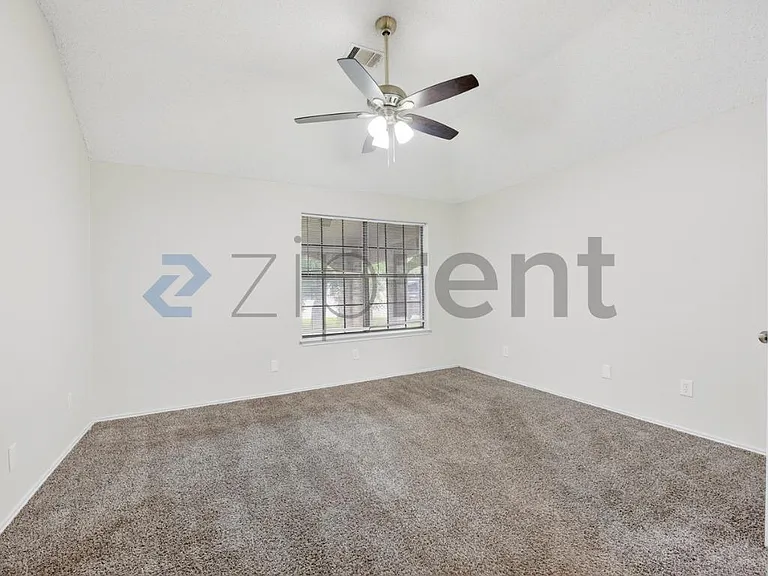 6117 Ivy Glen Dr — Photo 18