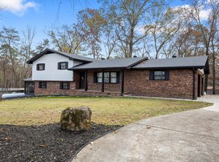 720 Lawson Ln, Rossville, GA 30741