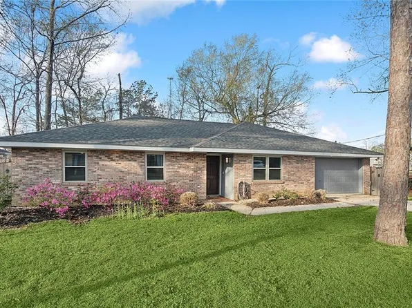 290 Oakwood Dr, Mandeville, LA 70448