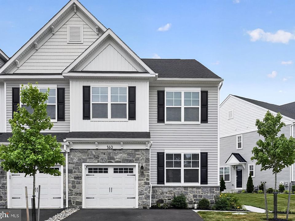 1st image of 160 Charles Ln