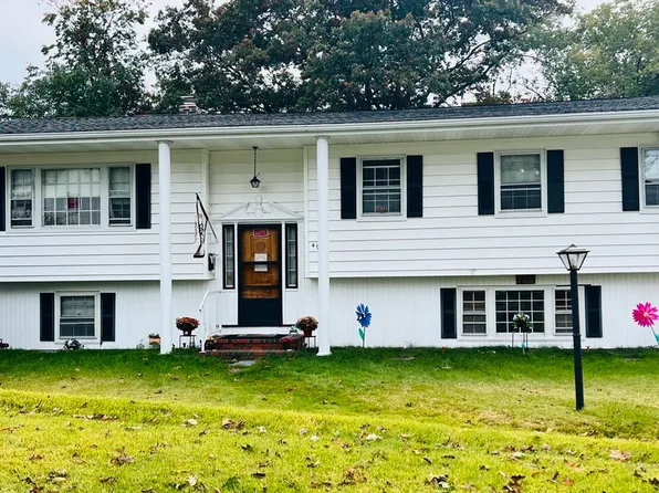 493 Aetna St, Fall River, MA 02721