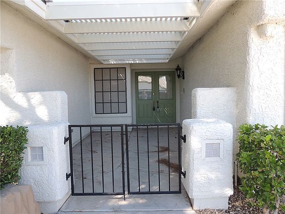5th image of 5549 Singing Hills Dr