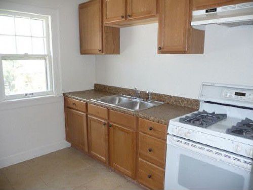 3rd image of 1519 12th Ave