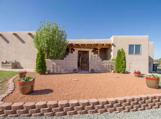 43 Camino Montoya, Santa Fe, NM 87507