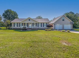 100 Versailles Ln, Easley, SC 29642