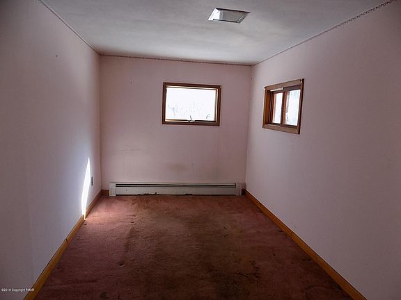 3rd image of 247 Shawnee Dr
