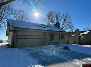 415 S St W, Amboy, MN 56010