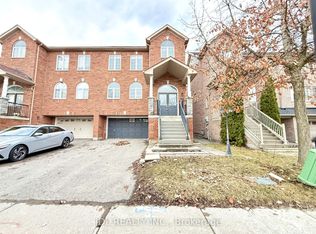 69 Gail Parks Cres, Newmarket, ON