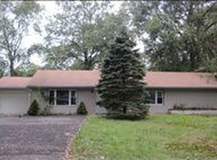 6 Webster Ave, Green Brook, NJ 08812