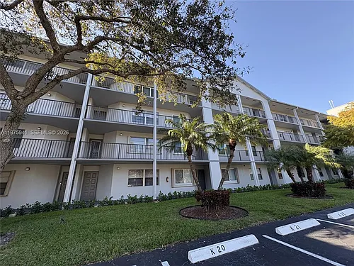 1300 SW 125th Ave Photo 1