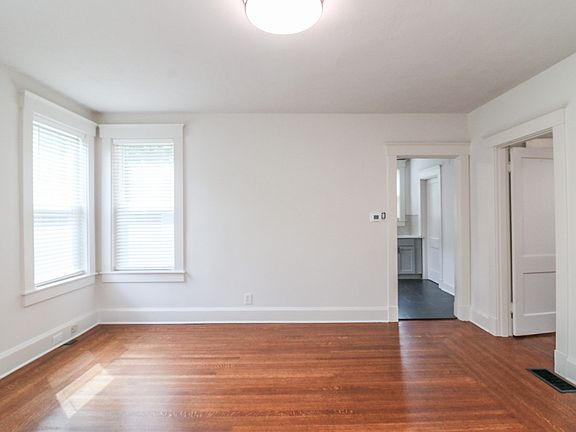 3rd image of 2111 Williams Ave