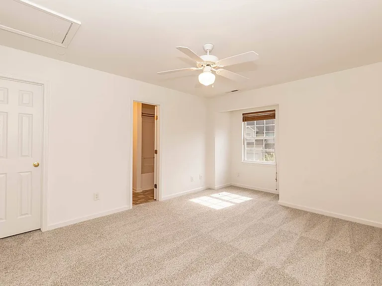 295 Plaza Dr #E — Photo 20