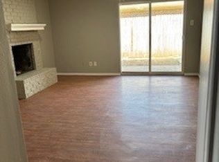 304 N Nolan River Rd APT B, Cleburne, TX 76033
