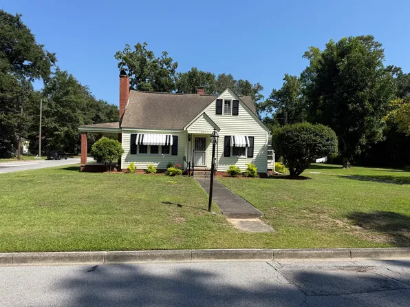 501 Sherwood Rd, Jacksonville, NC 28540