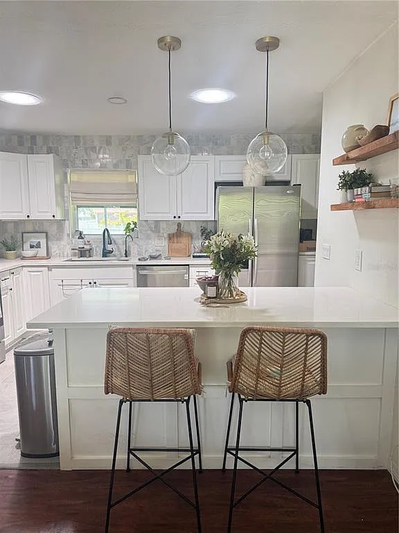 2 bed, 1.5 bath, 912 sqft, $1,800 — Photo 4