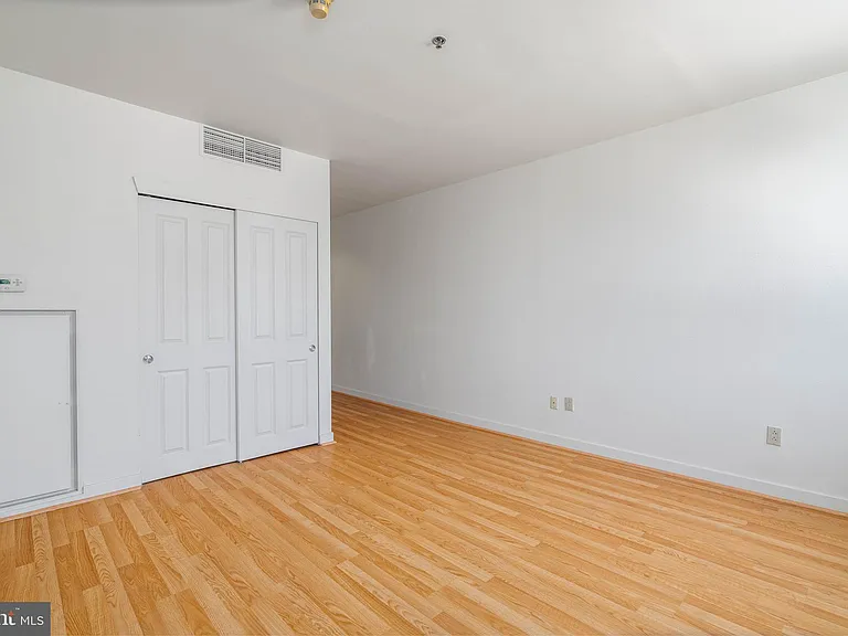 1100 Vine St #415 — Photo 11