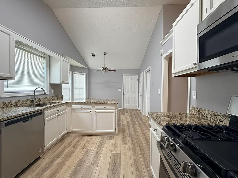 222 Clarion Rd — Photo 11