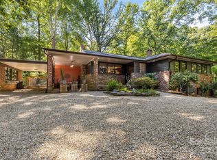 750 Braewick Rd, Tryon, NC 28782