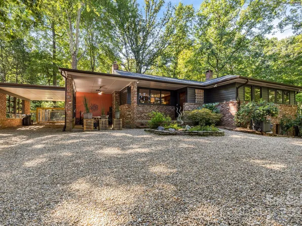 750 Braewick Rd, Tryon, NC 28782