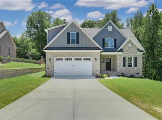 164 Pipers Rdg E, Winston Salem, NC 27127