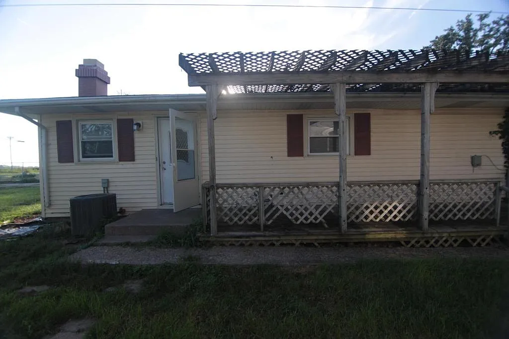 516 127th Ave — Photo 3